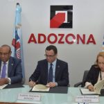 Andrés Navarro firma alianza con zonas francas para mejorar politécnicos